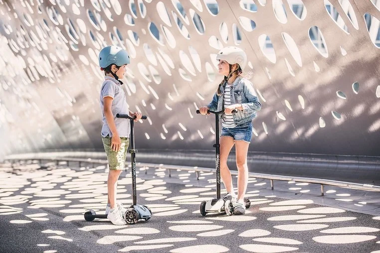 Hulajnoga balansowa Scoot & Ride z LED-owymi kółkami