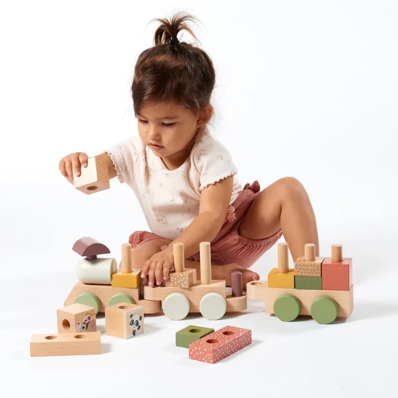 Drewniany pociąg Boho Chic 18 m+ – klocki edukacyjne Tiny Love