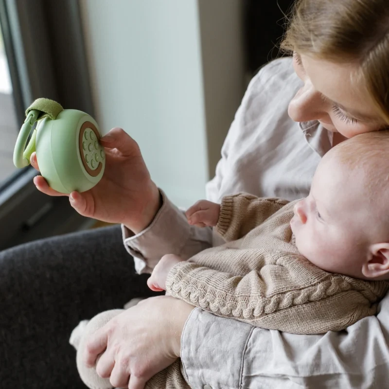 Alilo CocoNap W1 kojący odtwarzacz MP3 z lampką do karmienia Awokado Kokos 30.webp