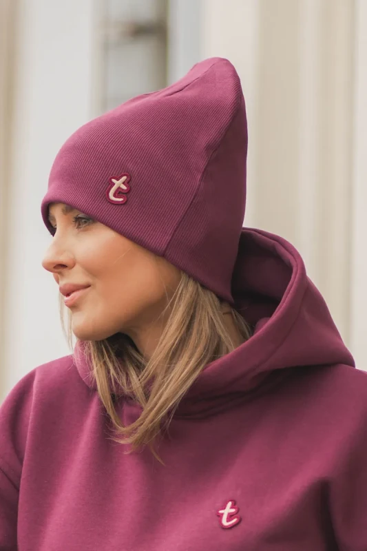 Czapka damska prążkowana Bordowa Burgundy TUSS