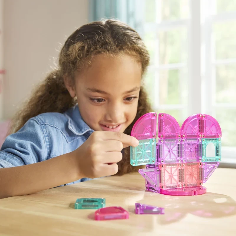 Konstrukcje z klocków magnetycznych MAGNA-TILES microMAGS Heart to Heart