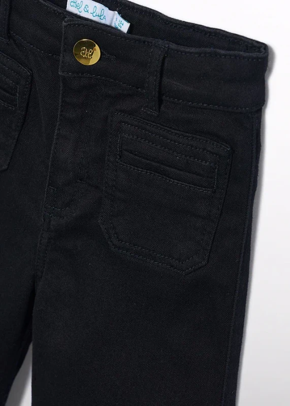 Detal spodni Abel & Lula – czarny denim, kieszenie i guziki