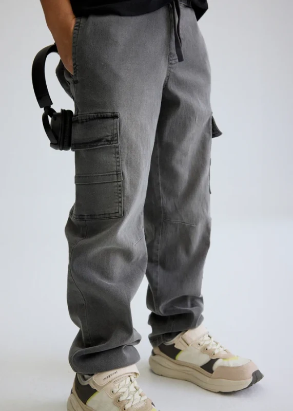 Spodnie denim jogger cargo chłopięce Mayoral – kieszenie boczne