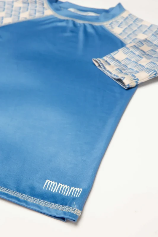 T-shirt UV dla dzieci Ducksday Manta – detal materiału
