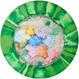 Sensoryczny dysk z figurkami A-Ku-Ku! Peekaboo Dinozaury Zielony 18 m+ Jellystone Designs