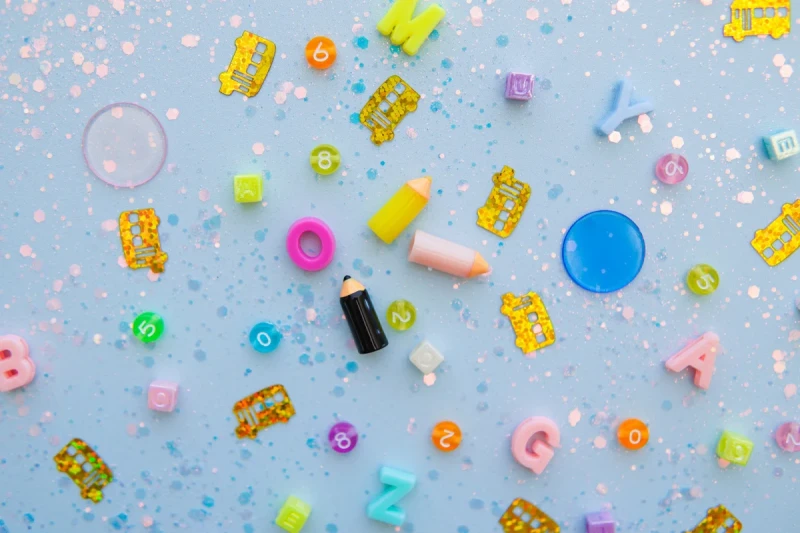 Fun Fillers Glo Pals – akcesoria do zabaw sensorycznych