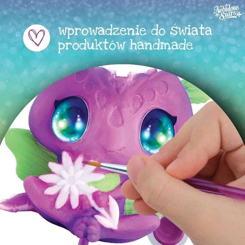 Malowanie figurki Lilya pędzelkiem – zestaw kreatywny Nebulous Stars