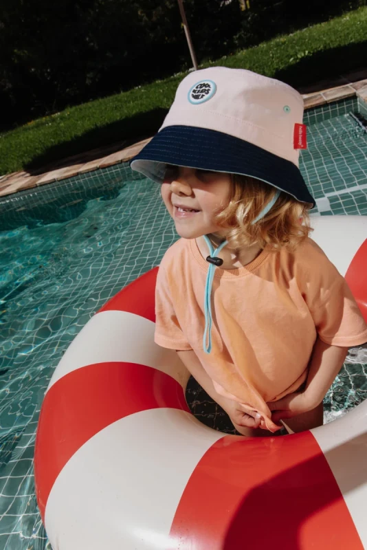 Dziecięcy kapelusz bucket hat Mini Soap Hello Hossy kremowo granatowy