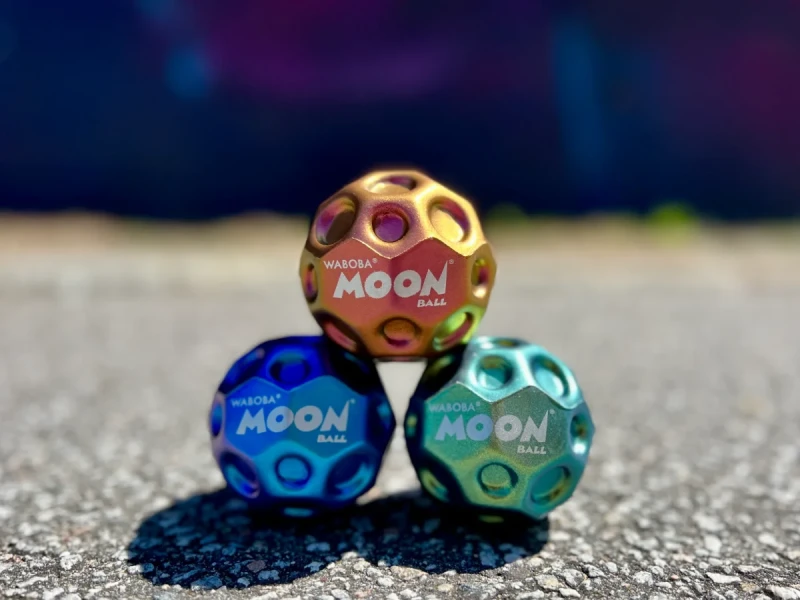 Metallic Moon Ball Waboba w różnych kolorach