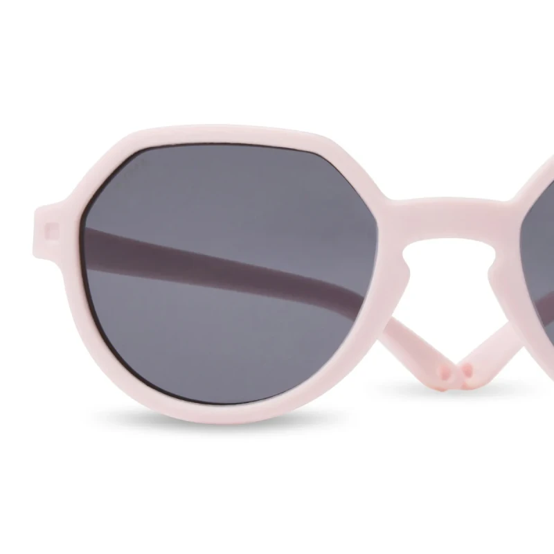 Zbliżenie soczewki UV400 model OoZZ Blush