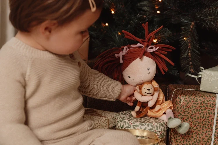 Lalka Sophia Little Dutch jako prezent świąteczny dla małego dziecka