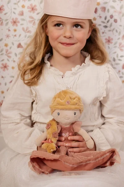 Miękka lalka księżniczka Little Dutch Julia w różowej sukni