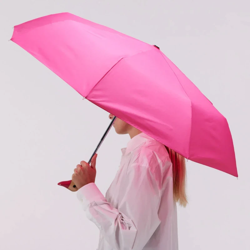 różowa parasolka Original Duckhead Bonbon CS091 rozłożona podczas użytkowania