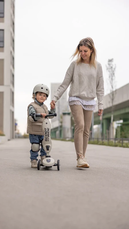 SCOOTANDRIDE-Zestaw-ochraniaczy-dla-dzieci-S-Ash-polkabubu-16.webp