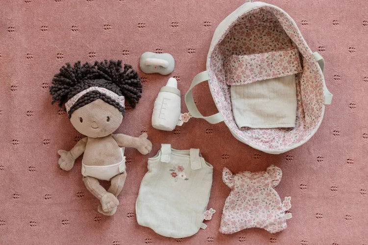 baby evi little dutch lalka niemowlęca z tekstylnymi akcesoriami