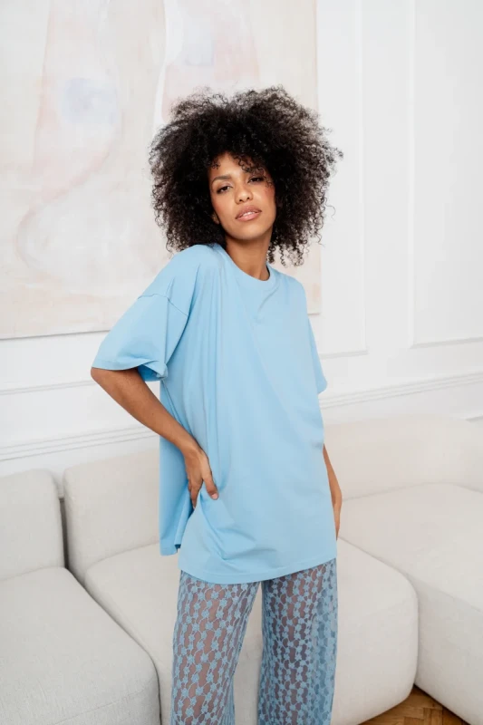 t-shirt damski błękitny Bopoco oversize modny look