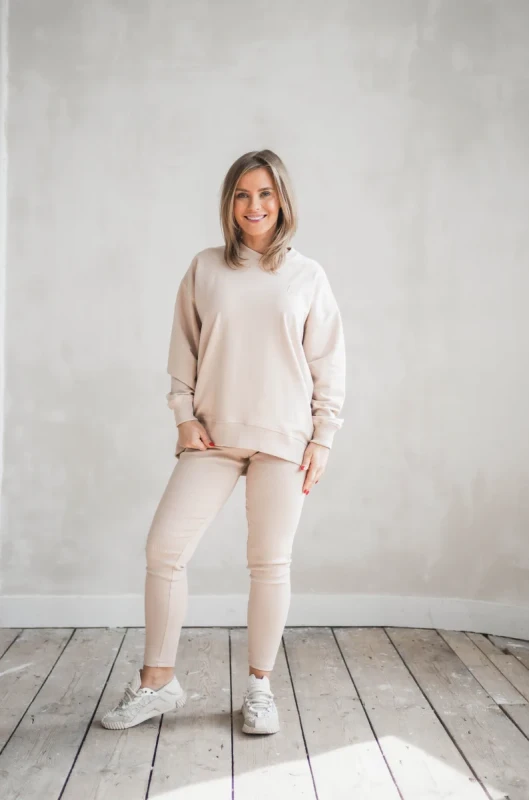 legginsy damskie bawełniane prążkowane zbliżenie materiału