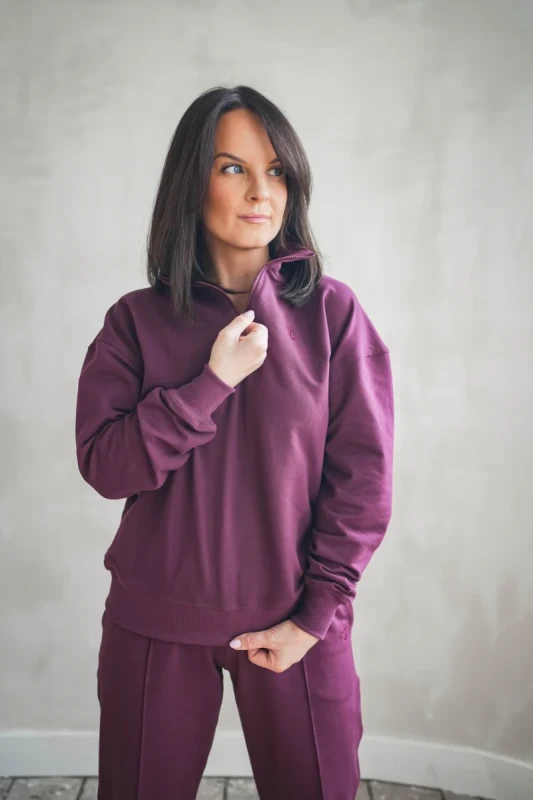 spodnie loose bordo TUSS outfit codzienny