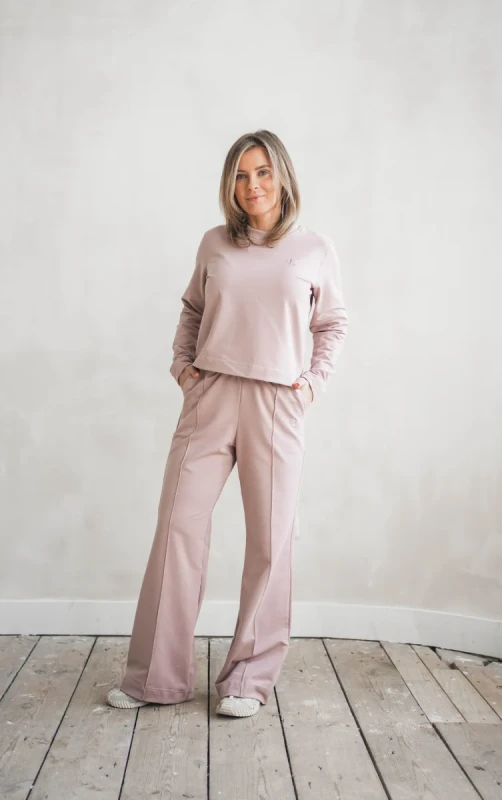 bluza damska chic pudrowy róż widok przód