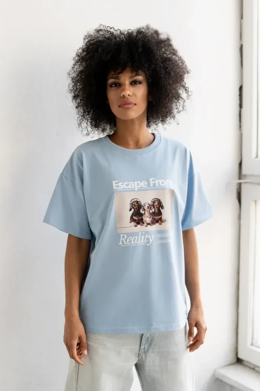 t shirt damski niebieski bopoco escape stylizacja codzienna