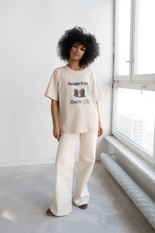 T-shirt damski ESCAPE Bopoco beżowy z nadrukiem 95% bawełna