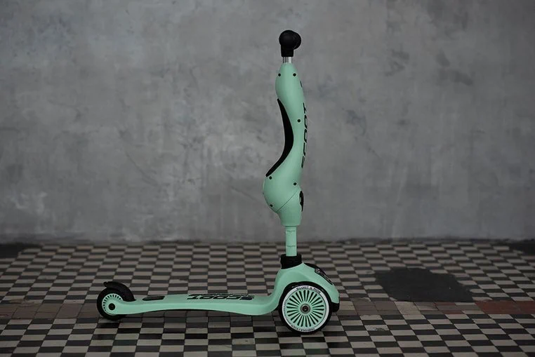 SCOOTANDRIDE-Highwaykick-1-2w1-Jezdzik-i-hulajnoga-1-5-lat-Kiwi-polkabubu-11.webp