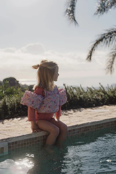 Little-Dutch-Kamizelka-do-nauki-plywania-z-rekawkami-Dreamy-Mermaid-polkabubu-9.webp