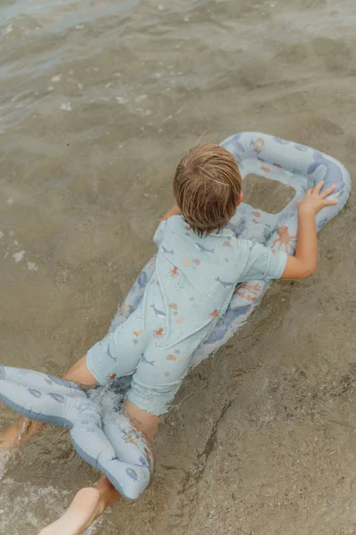 Little-Dutch-Materac-do-plywania-Ocean-World-polkabubu-8.webp
