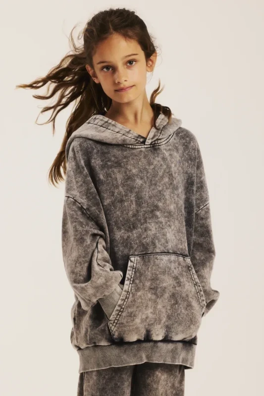 Szara bluza dziecięca acid wash MINIKID stylizacja przód