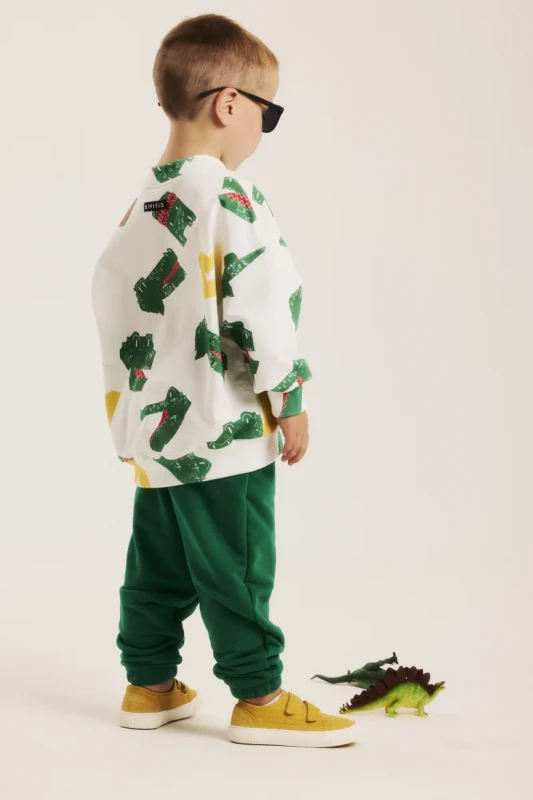 Chłopiec w stylizacji z bluzą MINIKID GATOR SWEATSHIRT