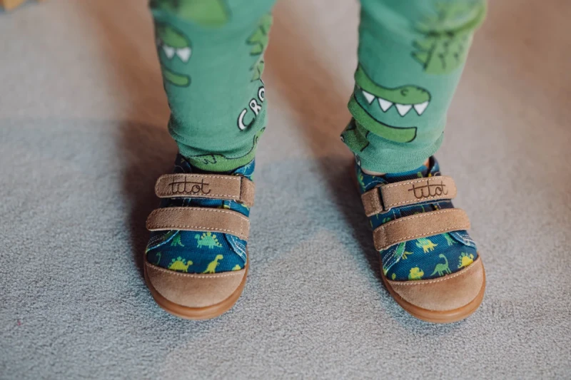 kapcie do przedszkola TITOT Navy Dino dinozaury