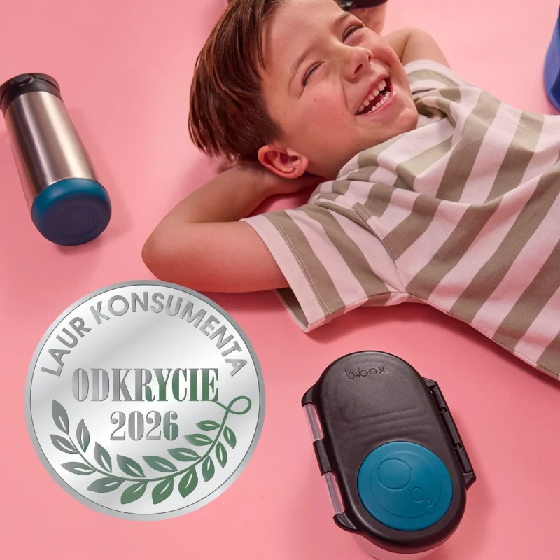 dziecko z lunchboxem b.box snackbox przekąski do szkoły