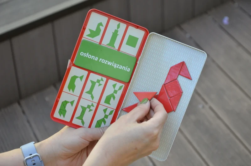 tangram magnetyczny zestaw z książeczką