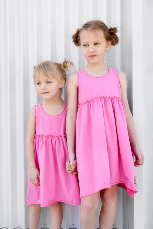 Sukienka dziecięca candy pink TUSS stylizacja letnia