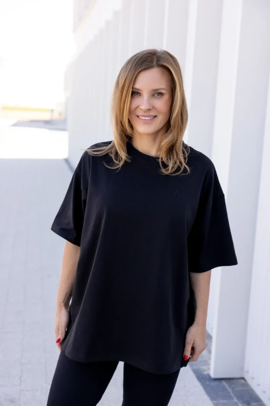 Minimalistyczny t-shirt damski czarny TUSS