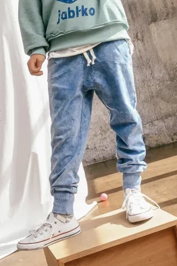 Błękitne joggery dziecięce booso premium