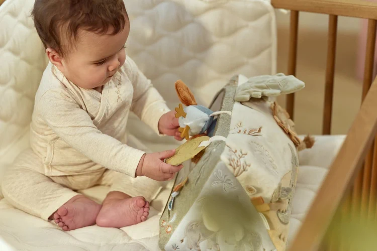Trójkąt sensoryczny Little Dutch Safari Friends dla dzieci od urodzenia