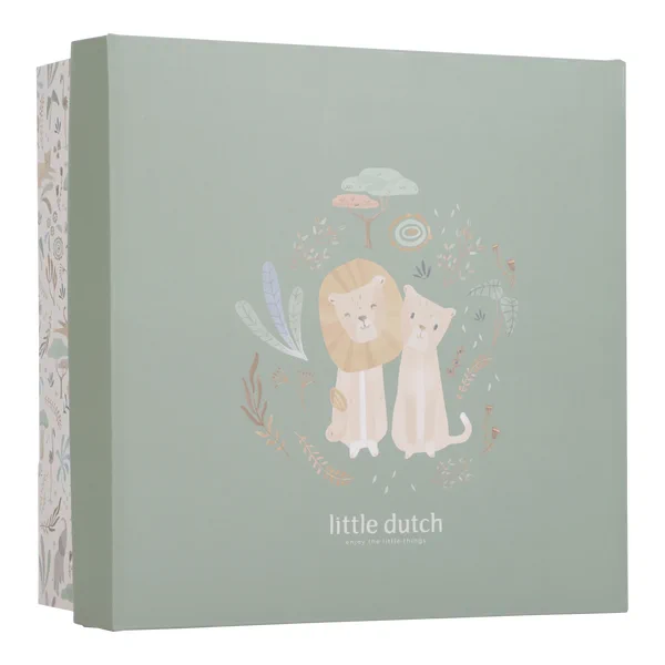 Niemowlę z zabawkami z zestawu Safari Friends Little Dutch