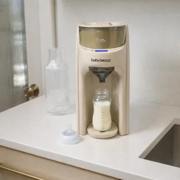 Ekspres Baby Brezza Formula Pro Advanced w kuchni