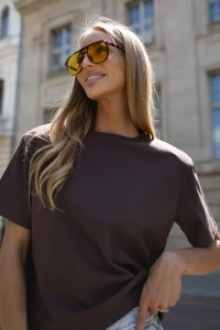 T-Shirt damski BASIC BOPOCO Z PODUSZKAMI BRĄZOWY Bopoco