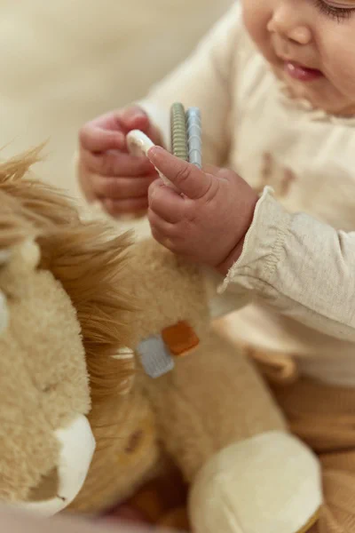 Little-Dutch-Lew-aktywizujacy-Safari-Friends-GRS-polkabubu-8.webp