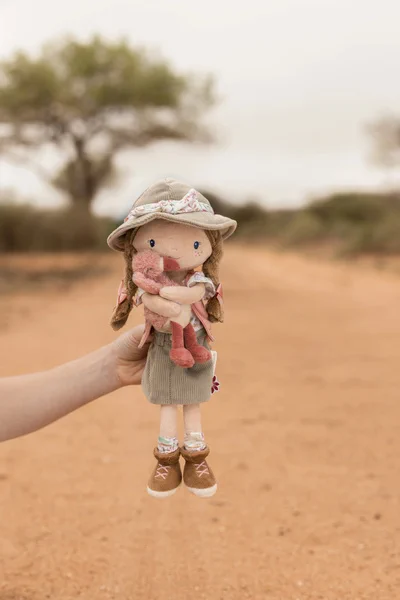 Little-Dutch-Przytulanka-laleczka-Rosa-Safari-Friends-polkabubu-8.webp