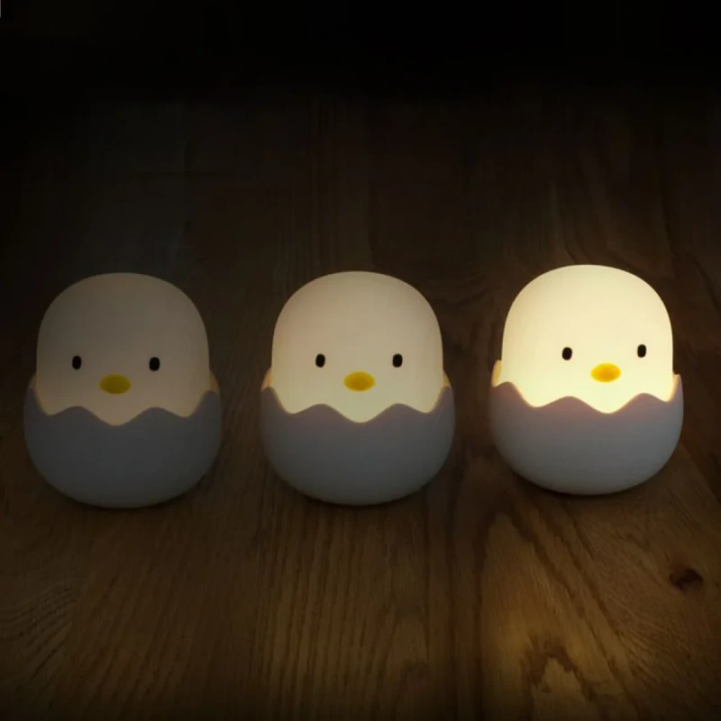 EGGY-EGG-LED-PISKLAK-dziecieca-lampka-nocna-Ciepla-biel-RGB-ze-sciemniaczem-polkabubu-10.webp