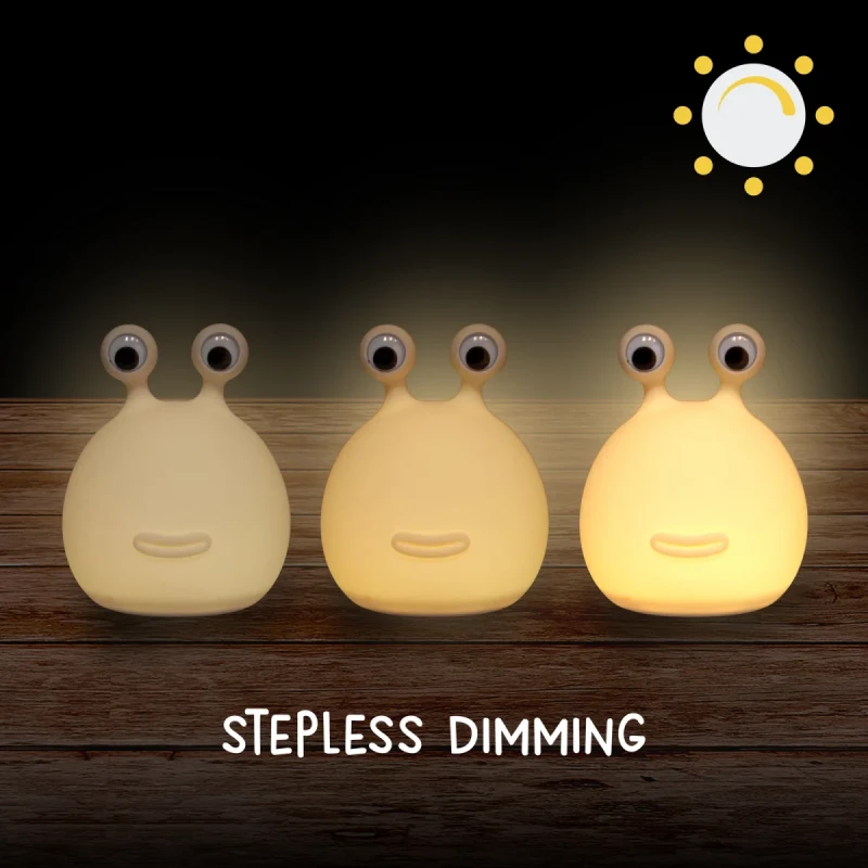 Ładowanie USB-C lampki nocnej Ślimak Momo Moon Eggy & Friends