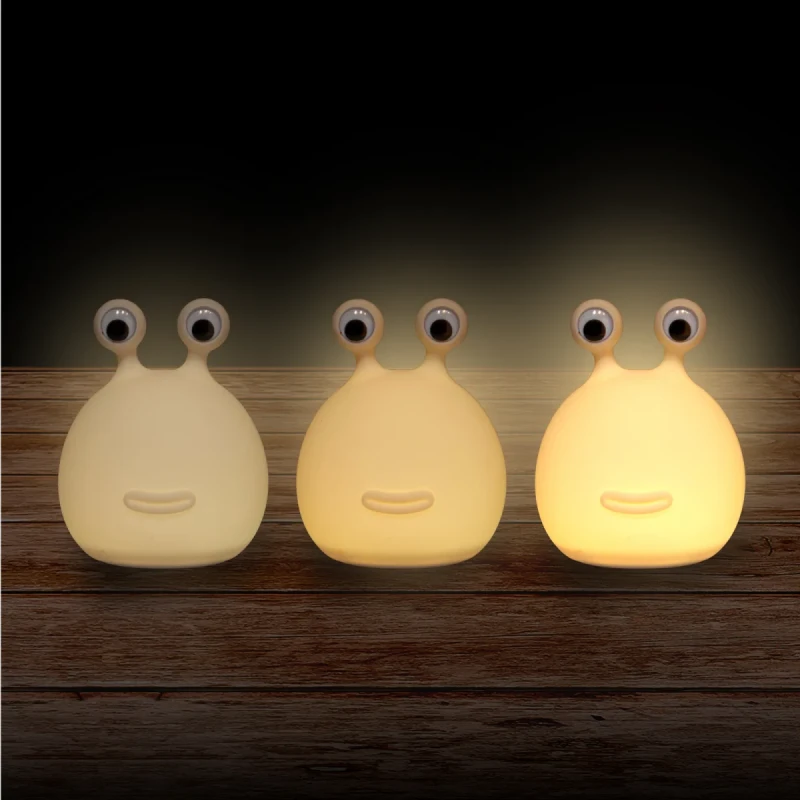 MOMO-MOON-LED-SLIMAK-dziecieca-lampka-nocna-Ciepla-biel-RGB-ze-sciemniaczem-polkabubu-9.webp