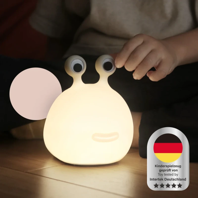 MOMO-MOON-LED-SLIMAK-dziecieca-lampka-nocna-Ciepla-biel-RGB-ze-sciemniaczem-polkabubu-12.webp