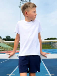 Komplet na WF dla dzieci TUSS – biały T-shirt i granatowe spodenki