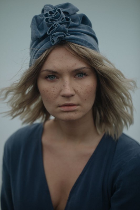 looks-by-looks-turban-velvet-dusty-blue-polkabubu-4.jpg