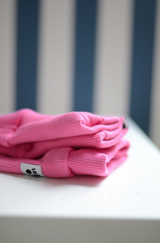 lamama-legginsy-fit-rozowe-prazek-polkabubu-2.jpg