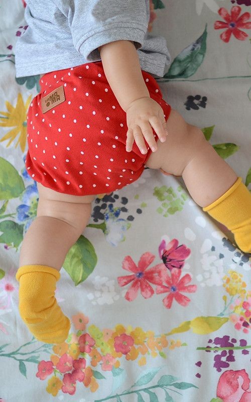 lamama-skarpetki-newborn-organiczne-zolte-polkabubu-4.jpg